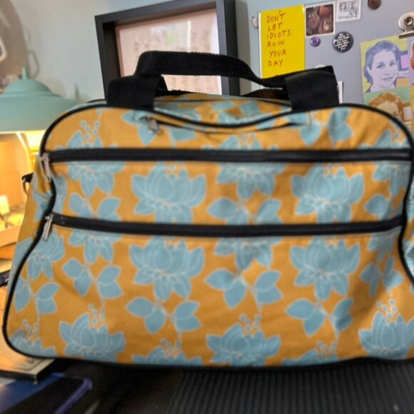 One of a kind Lexie Barnes laminated weekender bag - Picture 3 of 5